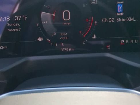 Used 2025 GMC Acadia Elevation image 13