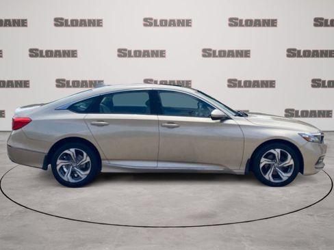 Used 2020 Honda Accord EX image 6