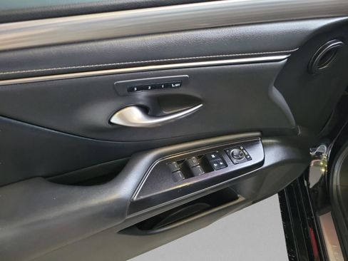 Used 2021 Lexus ES 350 F Sport image 7