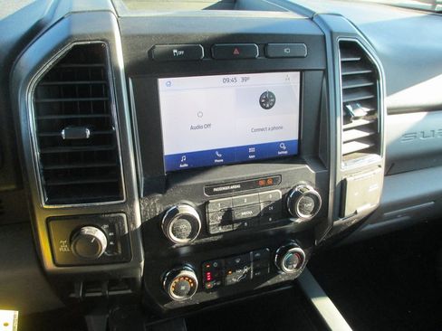 Used 2022 Ford F250 XLT w/ XLT Premium Package image 25