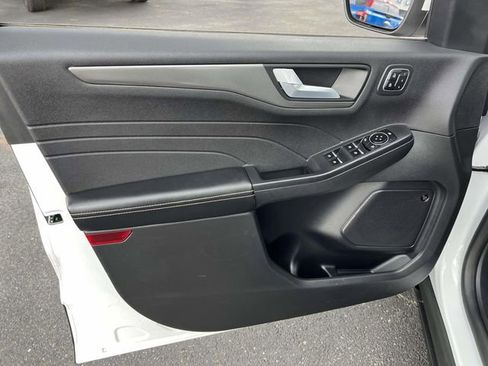 Used 2023 Ford Escape Active w/ Tech Pack #2 image 12