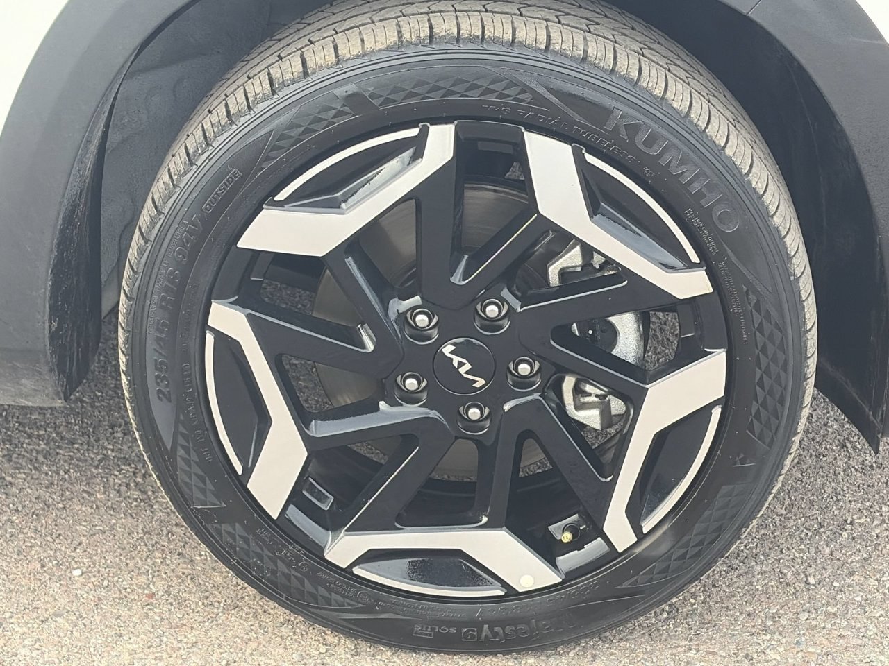 Certified 2026 Kia Seltos SX w/ SX Sunroof Package AWD/4WD image 9