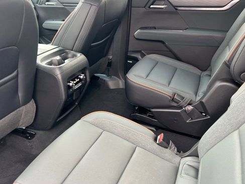 New 2026 GMC Acadia AT4 w/ Super Cruise Package AWD/4WD image 9