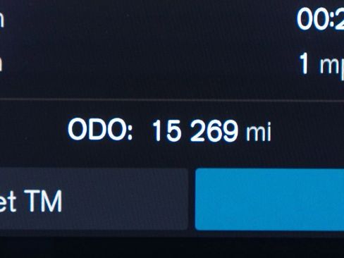 Used 2023 Volvo XC40 B5 Plus w/ Driver Assist Package image 23