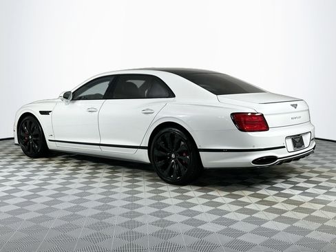 Used 2022 Bentley Flying Spur W12 AWD/4WD image 3