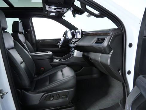 Used 2023 Chevrolet Tahoe Z71 w/ Luxury Package image 12