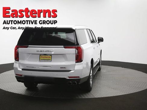 Used 2025 GMC Yukon XL Denali AWD/4WD image 45