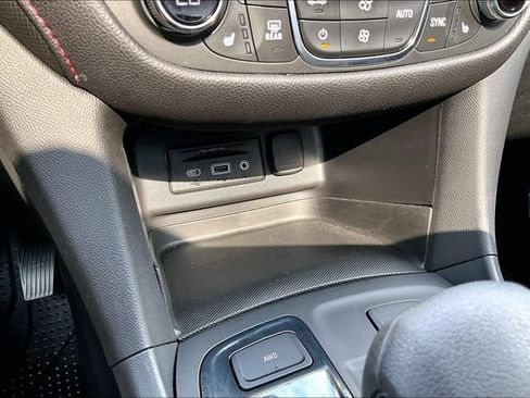 Used 2024 Chevrolet Equinox RS w/ RS Leather Package AWD/4WD image 15