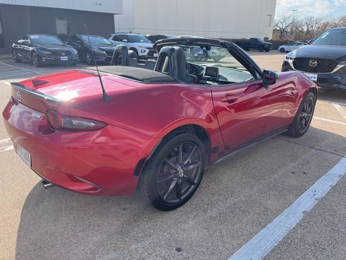 Used 2016 MAZDA MX-5 Miata Club image 3