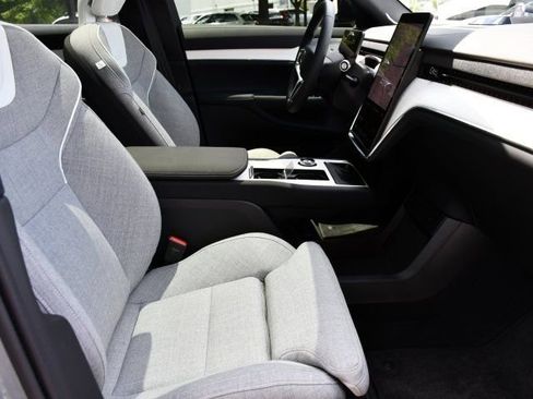 New 2025 Volvo EX90 Ultra image 25