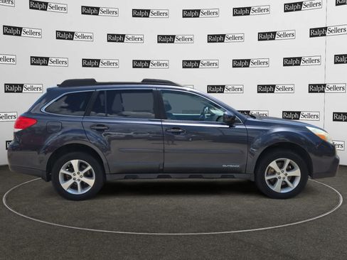 Used 2013 Subaru Outback 3.6R Limited AWD/4WD image 7
