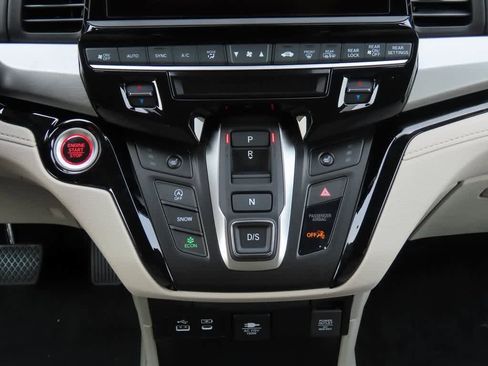 New 2026 Honda Odyssey Touring image 24