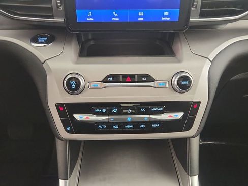 Used 2023 Ford Explorer XLT w/ Equipment Group 202A image 19