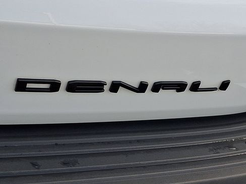 Certified 2023 GMC Yukon Denali image 34