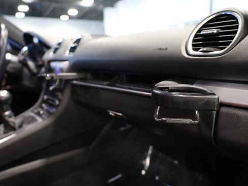Used 2018 Porsche 718 Cayman S image 33