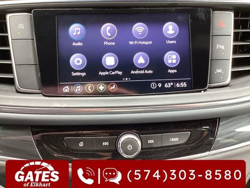 Used 2023 Buick Enclave Essence FWD image 3