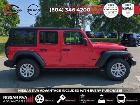 Used 2023 Jeep Wrangler Sport S image 4