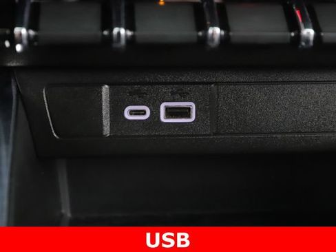 Used 2024 GMC Canyon AT4 w/ AT4 Premium Package image 24