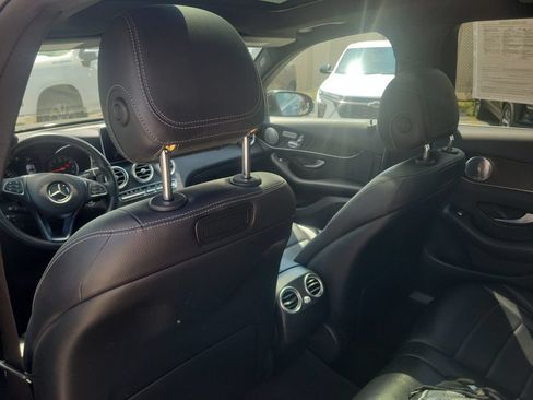 Used 2018 Mercedes-Benz GLC 300 4MATIC image 11