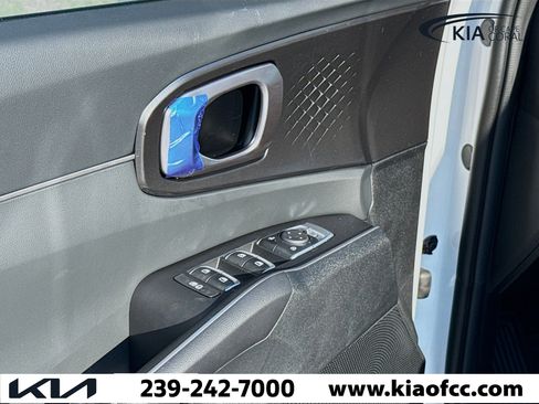 New 2026 Kia Sorento S image 22