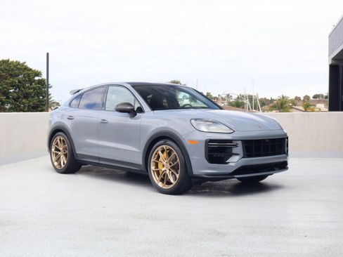 Certified 2025 Porsche Cayenne Turbo GT AWD/4WD image 7