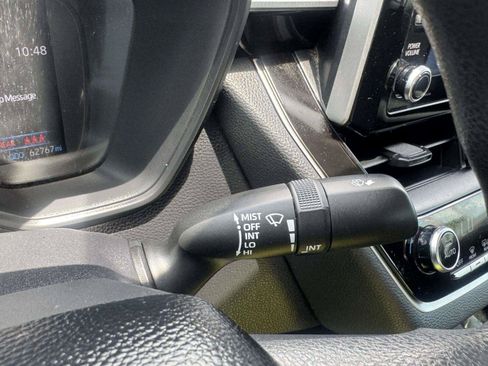 Used 2021 Toyota Corolla LE FWD image 28