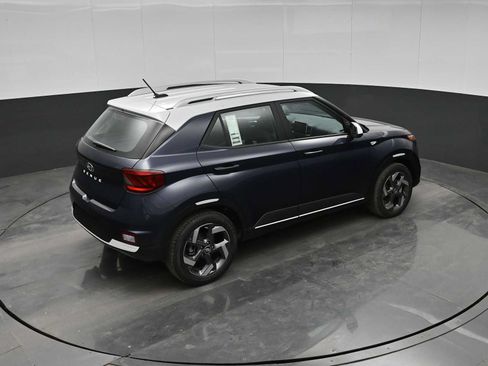 New 2026 Hyundai Venue SEL FWD image 29