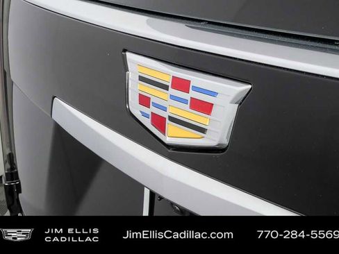 Used 2025 Cadillac Escalade Luxury image 39