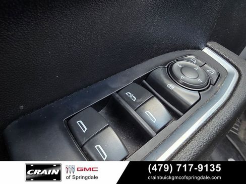 Used 2022 Chevrolet Silverado 1500 LT AWD/4WD image 12