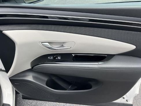 Used 2024 Hyundai Tucson Limited FWD image 15