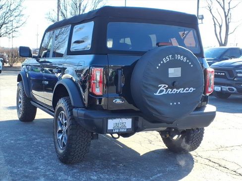 Used 2023 Ford Bronco Badlands image 6