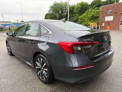 Used 2024 Honda Civic EX image 3