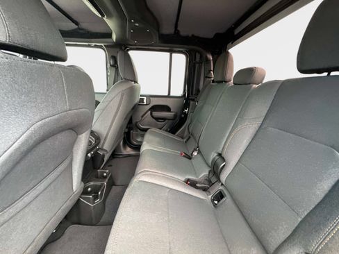 New 2026 Jeep Gladiator Sport image 14