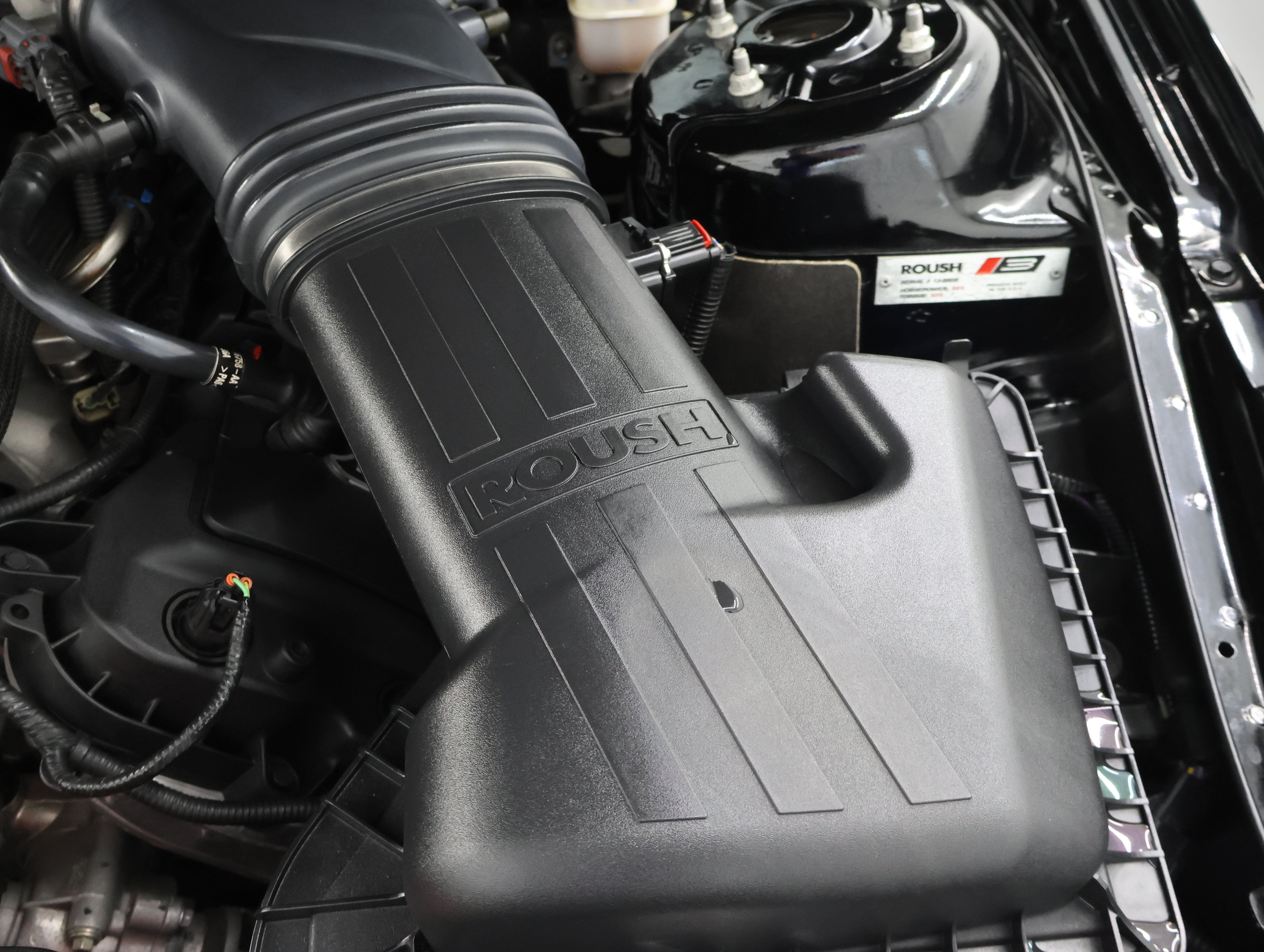 Used 2013 Ford Mustang GT Premium RWD image 21