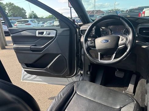 Used 2020 Ford Explorer Limited w/ Class III Trailer Tow Package AWD/4WD image 20