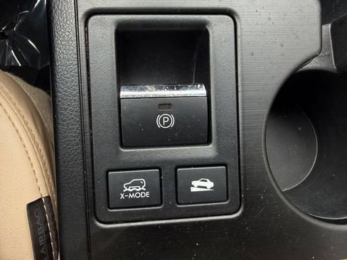 Used 2019 Subaru Outback 2.5i Limited AWD/4WD image 12