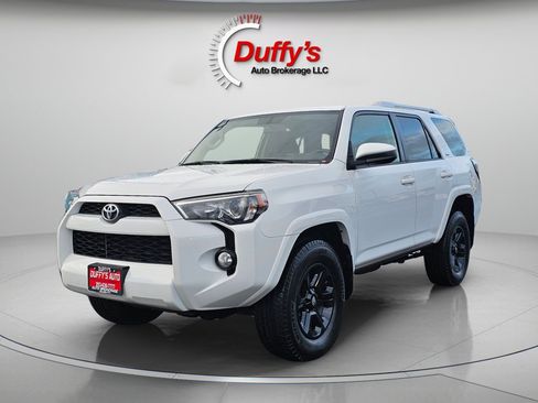 Used 2017 Toyota 4Runner SR5 image 14
