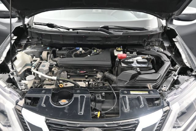 Used 2018 Nissan Rogue SV AWD/4WD image 35