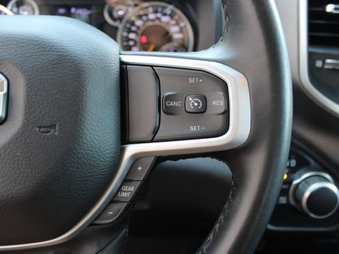 Used 2020 RAM 1500 Big Horn AWD/4WD image 17