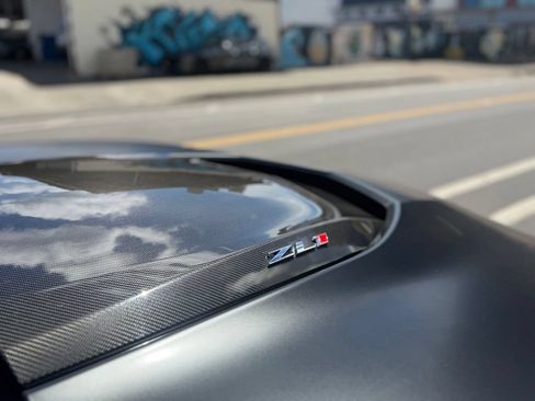 Used 2020 Chevrolet Camaro ZL1 RWD image 10