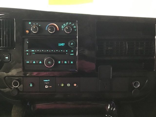 Used 2023 Chevrolet Express 2500 RWD image 30