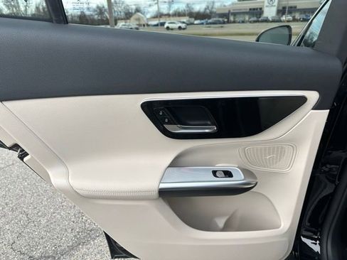 Used 2026 Mercedes-Benz GLC 300 4MATIC image 17