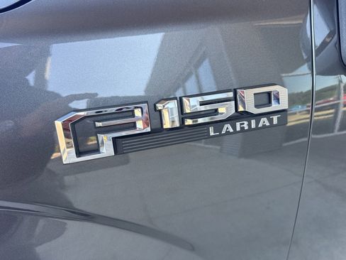 Used 2015 Ford F150 Lariat w/ Equipment Group 502A Luxury AWD/4WD image 14