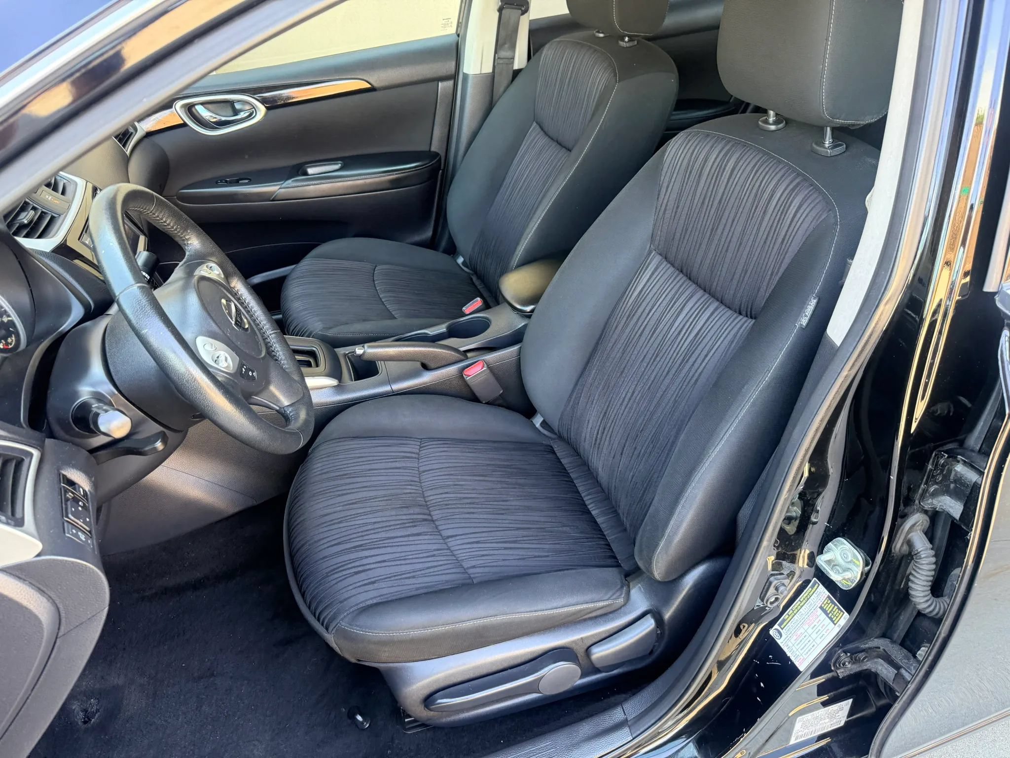 Used 2019 Nissan Sentra SV FWD image 19