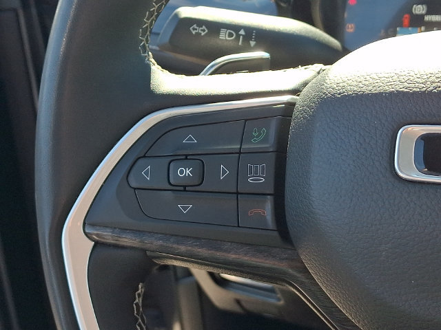Used 2023 Jeep Grand Cherokee 4WD 4xe image 7
