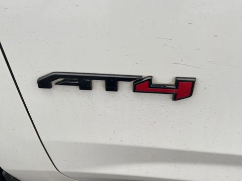 Used 2023 GMC Yukon AT4 image 24