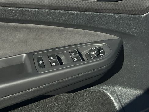 Certified 2024 Volkswagen GTI S image 17