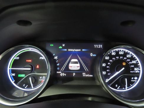 Used 2020 Toyota Camry XLE image 19