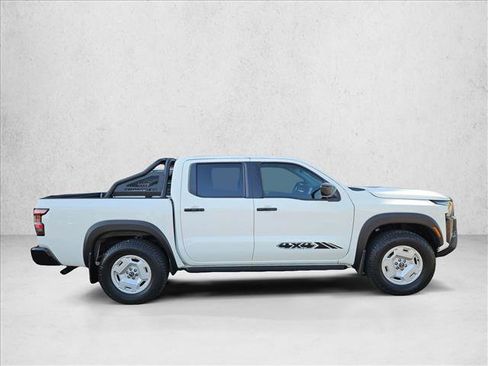 Certified 2024 Nissan Frontier SV w/ Hardbody Edition image 4