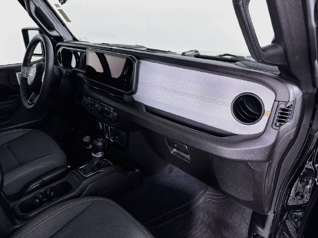 Used 2024 Jeep Wrangler Sport AWD/4WD image 31